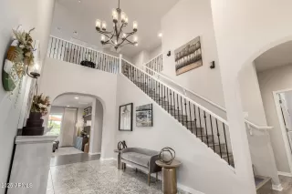 Photo #2: 6902582 Listing 