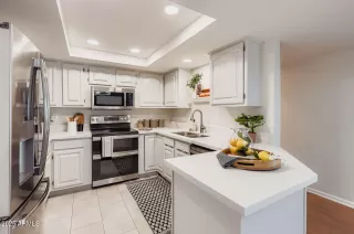 Photo #6: 6902629 Listing 