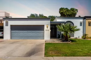 Photo #1: 6902640 Listing 