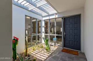 Photo #4: 6902640 Listing 