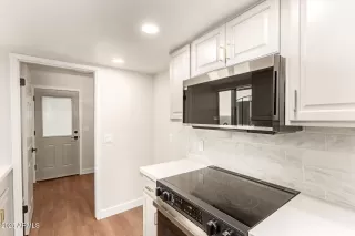 Photo #2: 6902650 Listing