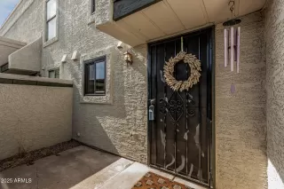 Photo #2: 6902662 Listing