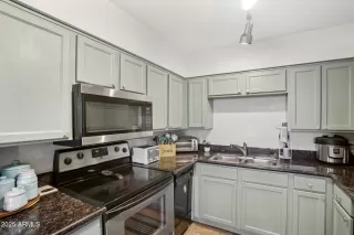 Photo #4: 6902670 Listing 