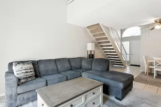 Photo #5: 6902695 Listing 