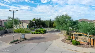 Photo #3: 6902707 Listing