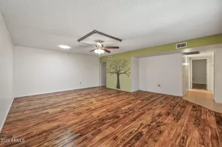 Photo #4: 6902744 Listing 