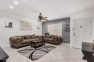 Photo #4: 6902792 Listing