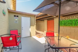 Photo #4: 6902880 Listing