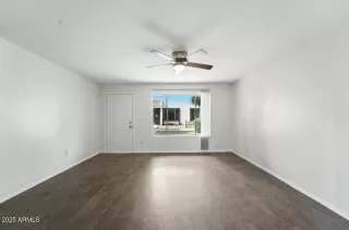 Photo #5: 6902931 Listing 