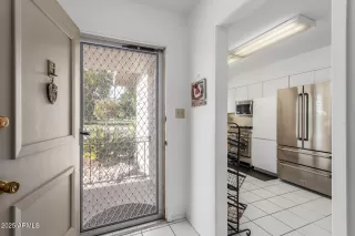 Photo #4: 6902943 Listing 