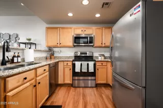 Photo #3: 6902984 Listing 