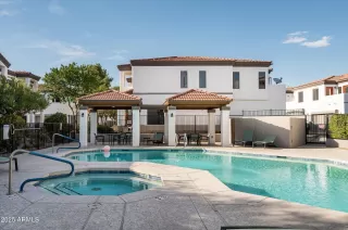 Photo #5: 6902984 Listing 