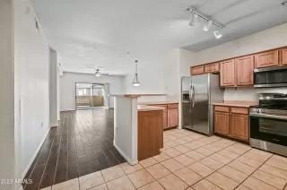 Photo #2: 6902995 Listing
