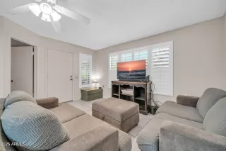 Photo #4: 6903029 Listing 