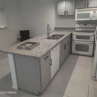 Photo #1: 6903127 Listing 