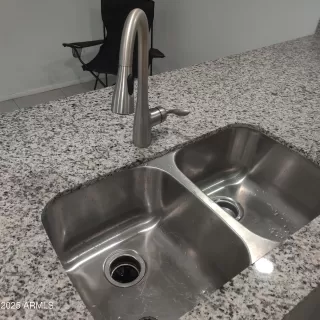 Photo #3: 6903127 Listing 