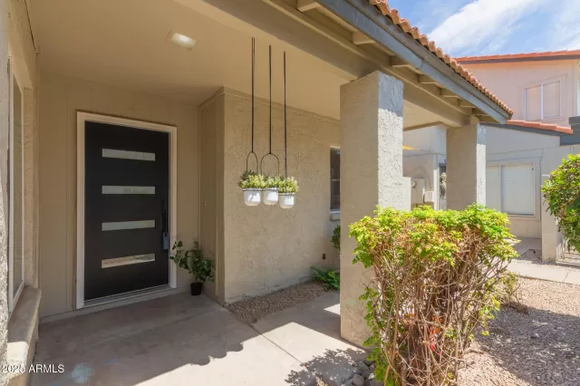 MLS: 6903158 Condo For Sale