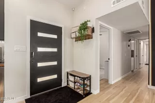 Photo #2: 6903158 Listing