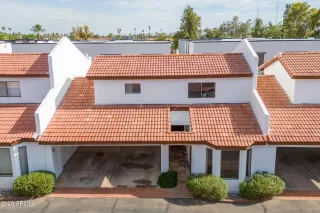 Photo #1: 6903166 Listing 