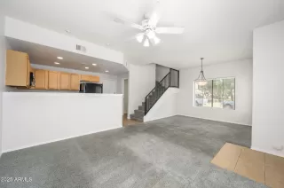 Photo #3: 6903386 Listing 