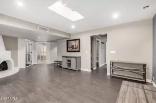 Photo #5: 6903402 Listing 