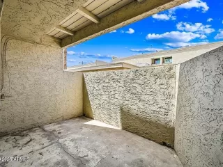 Photo #2: 6903408 Listing 