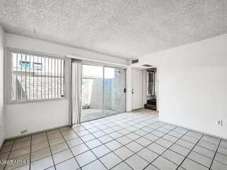 Photo #4: 6903408 Listing 