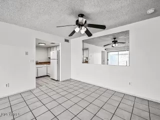 Photo #6: 6903408 Listing 