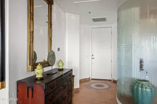 Photo #5: 6903635 Listing 