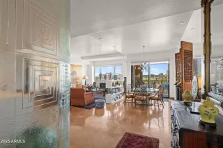 Photo #6: 6903635 Listing 