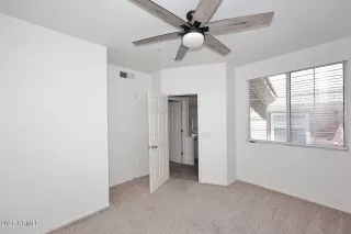 Photo #6: 6903768 Listing