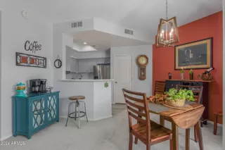 Photo #3: 6903877 Listing 