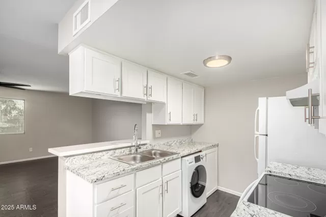 MLS: 6903893 Condo For Sale