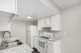 Photo #2: 6903893 Listing 