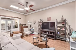 Photo #1: 6903902 Listing