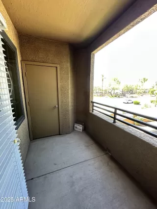 Photo #4: 6904009 Listing