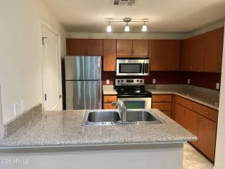 Photo #6: 6904009 Listing