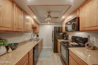 Photo #5: 6904090 Listing 