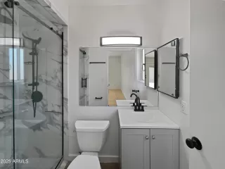 Photo #6: 6904235 Listing 