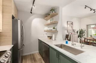 Photo #3: 6904313 Listing 