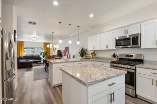 Photo #2: 6904323 Listing 