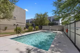 Photo #4: 6904323 Listing 