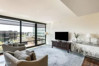 Photo #6: 6904388 Listing 