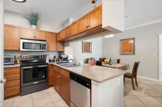 Photo #6: 6904403 Listing 