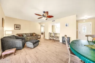 Photo #2: 6904526 Listing