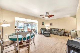 Photo #6: 6904526 Listing