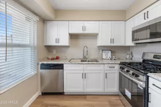 Photo #1: 6904585 Listing 