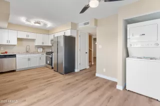 Photo #3: 6904585 Listing 