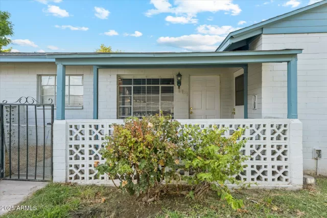 MLS: 6904774 Condo For Sale