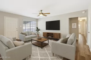 Photo #2: 6904774 Listing 